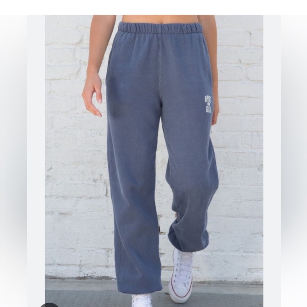Brandy Melville Rosa Newport Beach Sweatpants